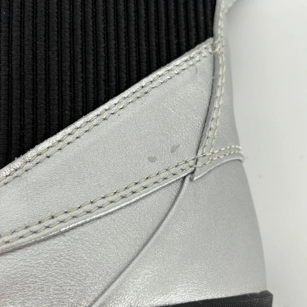 Sorel Caribou X Waterproof Chelsea Boots Silver/Black Women Size 8 Platform